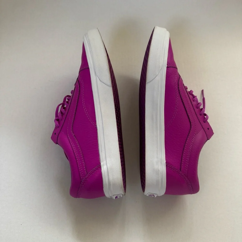 Vans Leather Old Skool Women's Fuchsia Sneakers - Picture 4 of 13